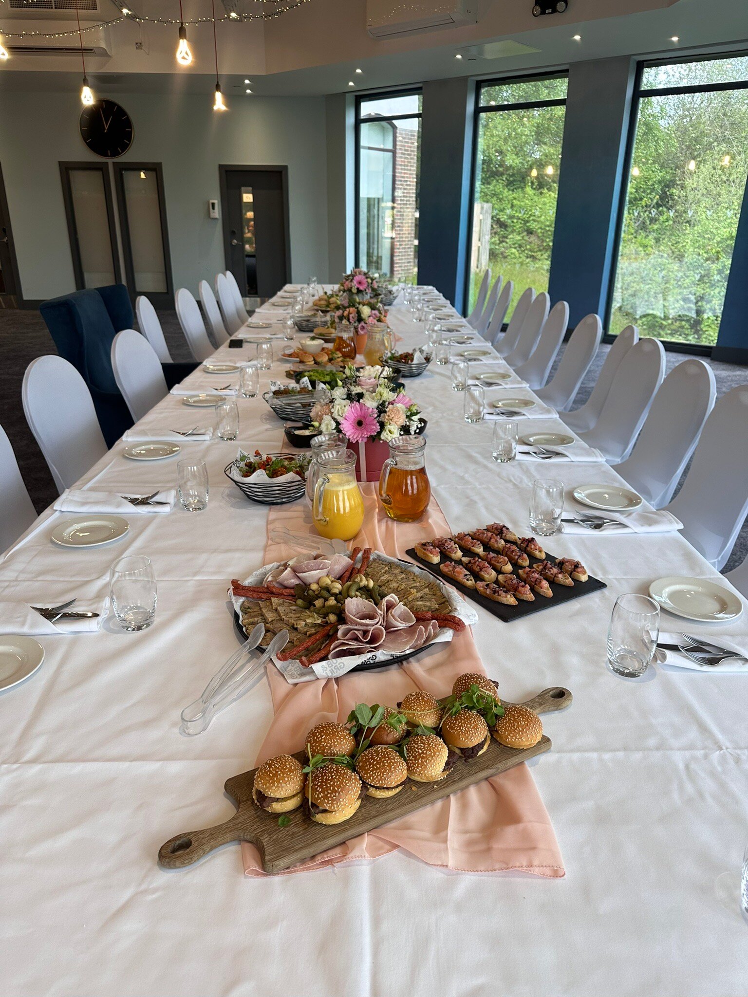 Village Hotel Bracknell-官方