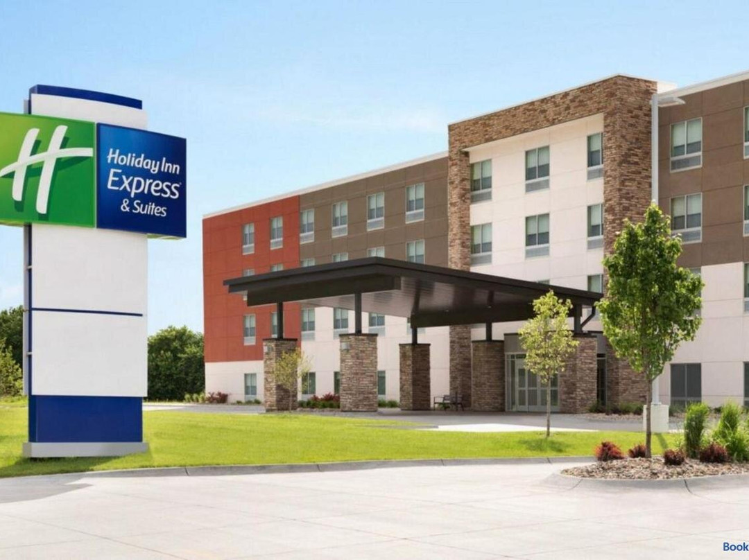 Holiday Inn Express & Suites Jonesboro
