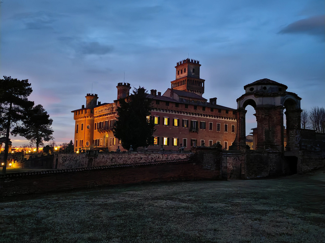 Castello Di Chignolo Po-Chignolo Po必去景点