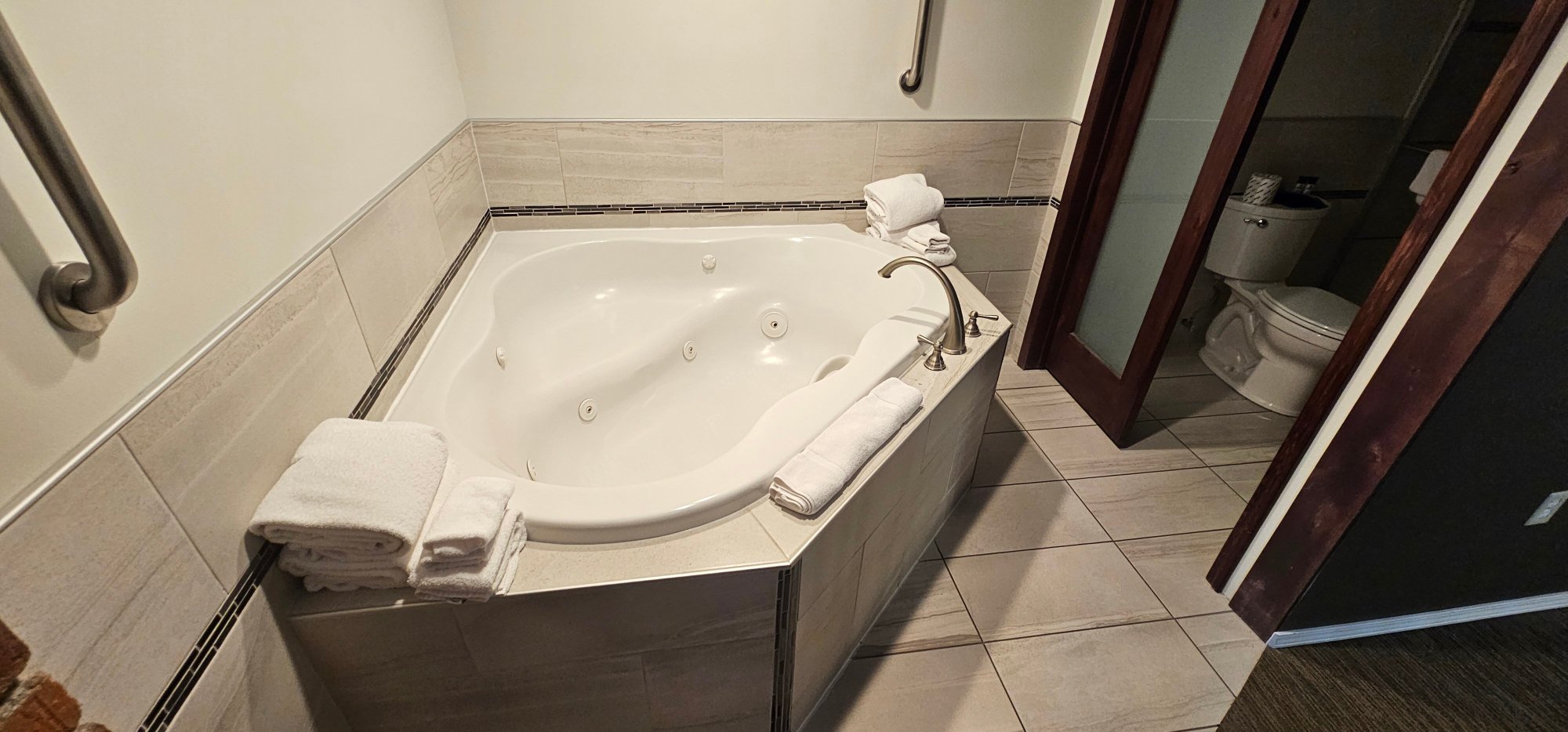 Fairmont Hot Springs Resort-官方