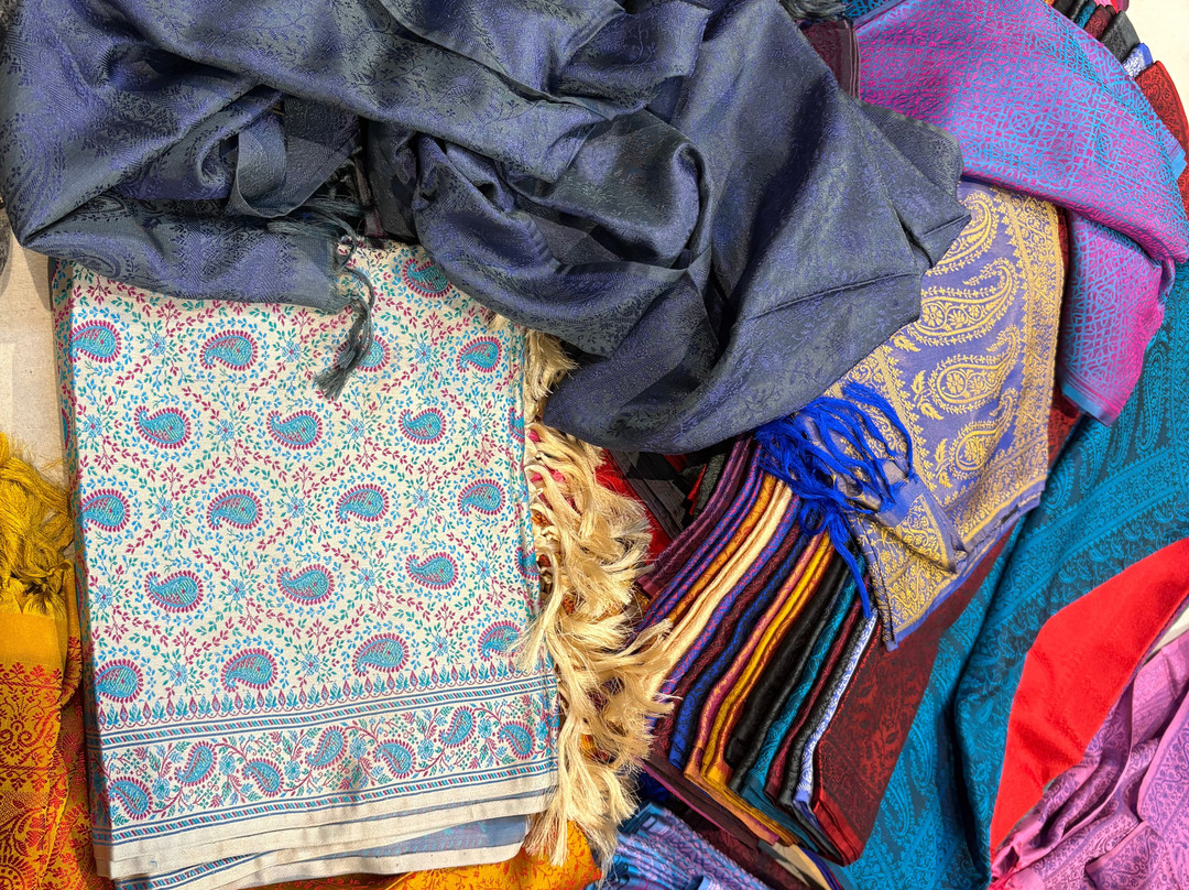 Mehrotra Silk Handlooms-瓦拉纳西必去景点