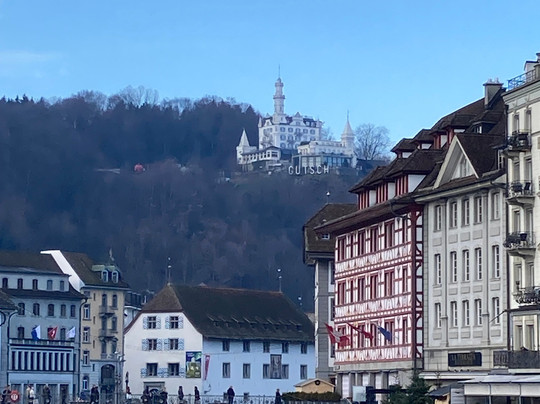 Typically Swiss Tours-卢塞恩必去景点