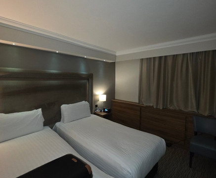 公爵黑德酒店主图