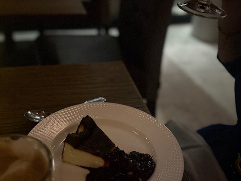 奥斯海滨酒店主图