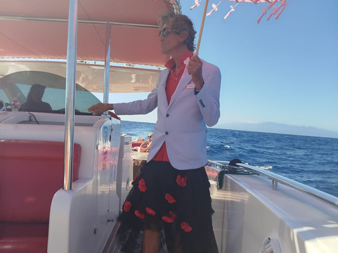 Opera 60 Luxury Charters-奥德杰海岸必去景点