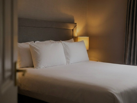 里兹克霍尔酒店主图