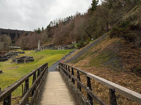 Clywedog Reservoir-Llanidloes必去景点