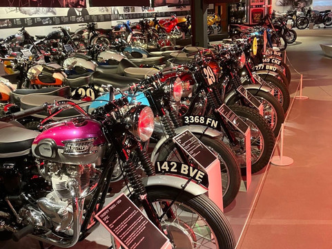 Triumph Factory Visitor Experience-欣克利必去景点