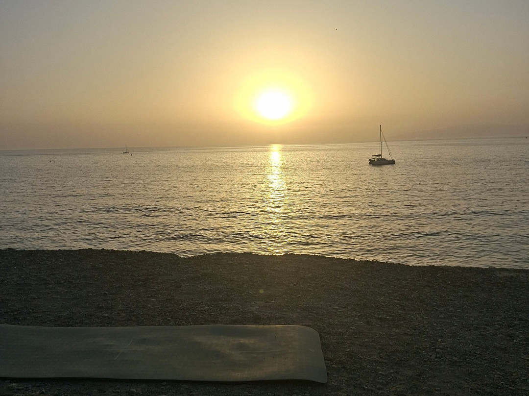 Breathe by B Yoga Tenerife-洛斯克里斯蒂亚诺斯必去景点