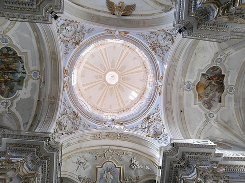 Chiesa di San Giorgio-莫迪卡必去景点