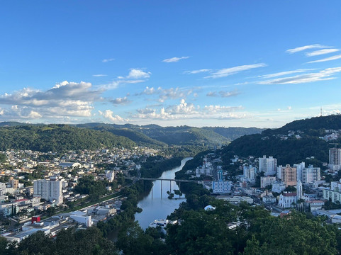 Monumento Frei Bruno-Joacaba必去景点