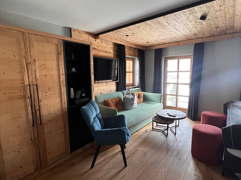 VAYA 阿亨湖主图