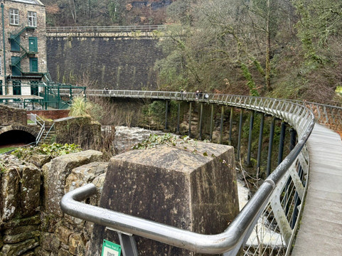 Millenium Walkway-New Mills必去景点