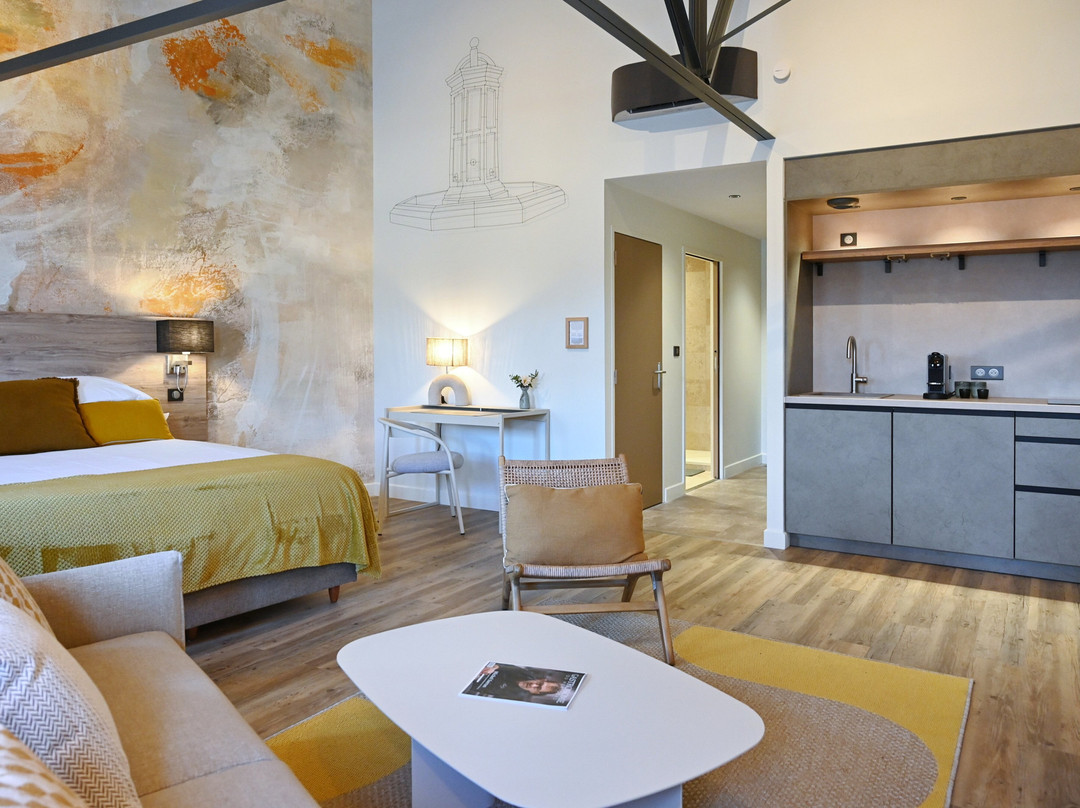 Walnut Bistro & Suites