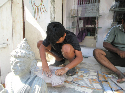 VELAYUTHAM D-玛玛拉普蓝必去景点