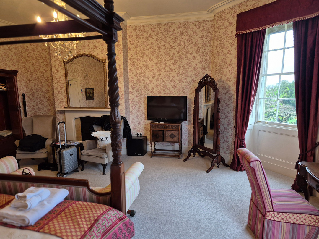 比尔通苑酒店主图