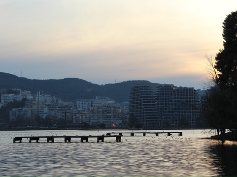 Grand Park (Parku i Madh)-地拉那必去景点
