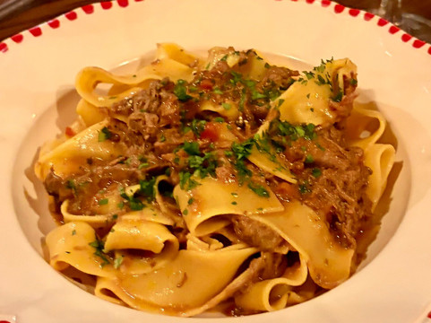 Tavola Di Famiglia Trattoria主图