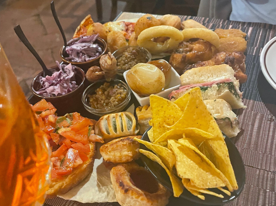 Bar Burghe-Rovellasca必去景点