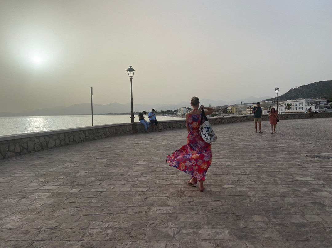 Lido Baia Azzurra-斯佩隆加必去景点