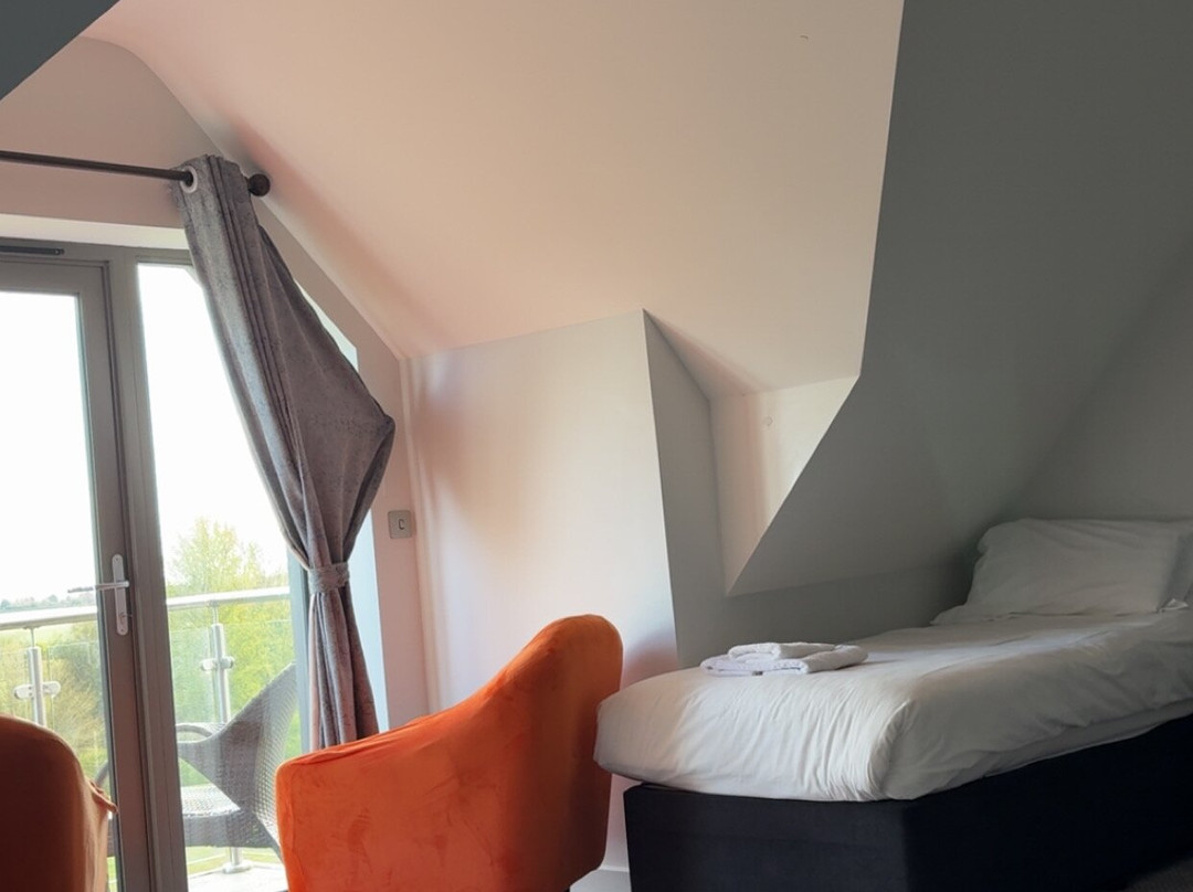 科茨沃尔德水疗酒店主图