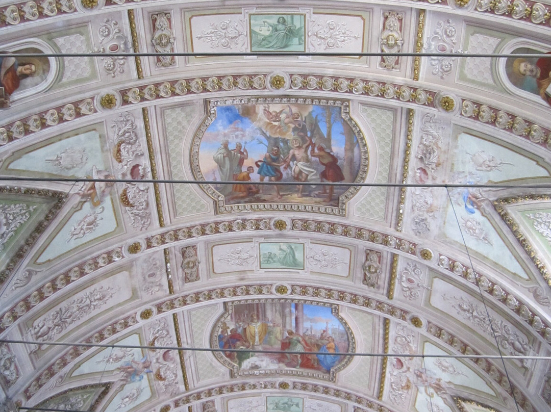 Chiesa di Sant'Ambrogio-Uscio必去景点