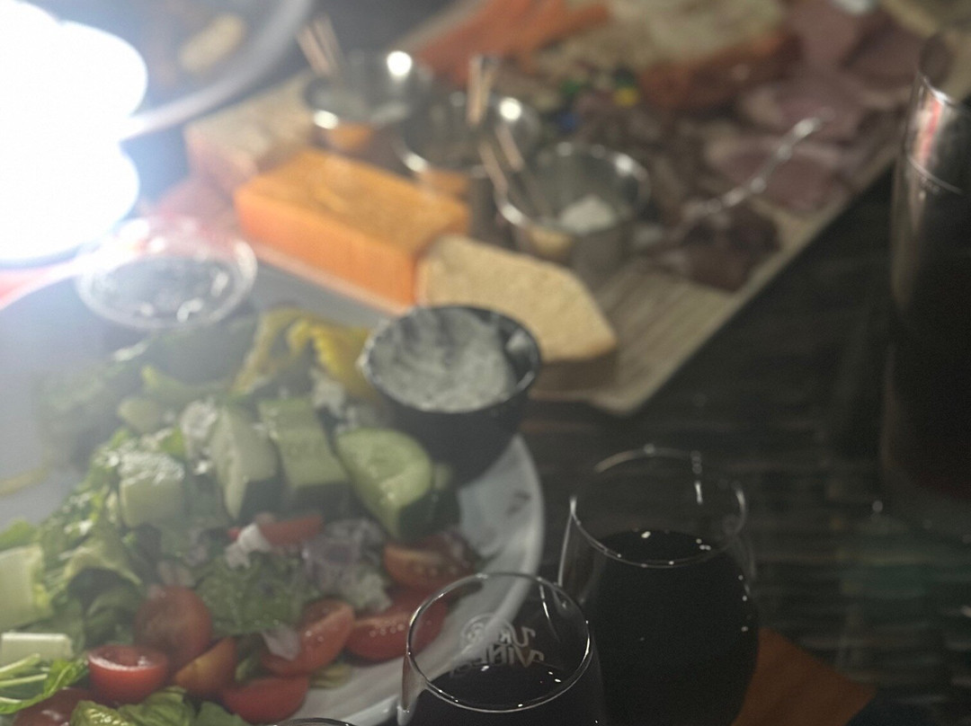 Urban Vines Winery & Brewery Co.-Westfield必去景点
