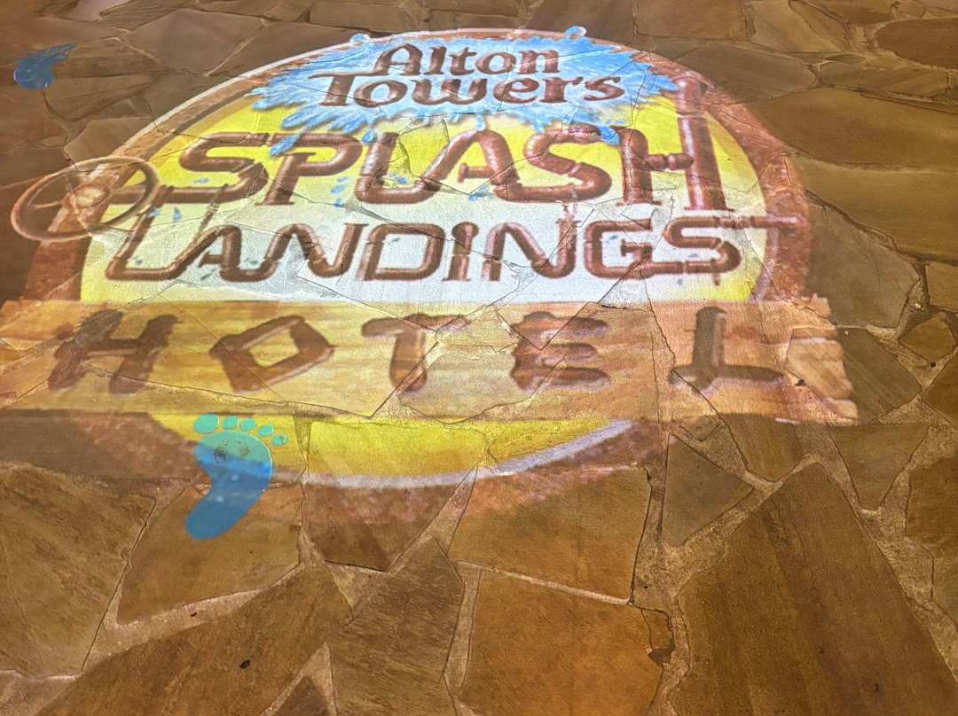 Splash Landings Hotel主图