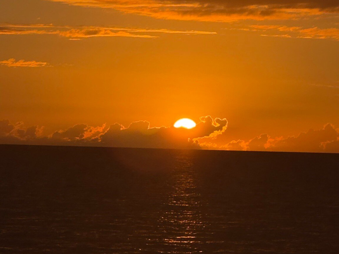 安佳马兰高海滩度假酒店主图