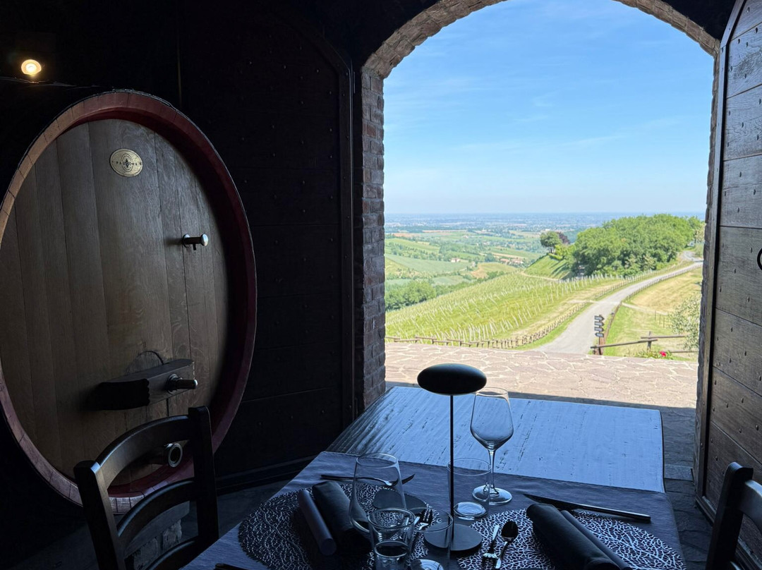Cantina Il Poggio-萨尔索马焦雷泰尔梅必去景点