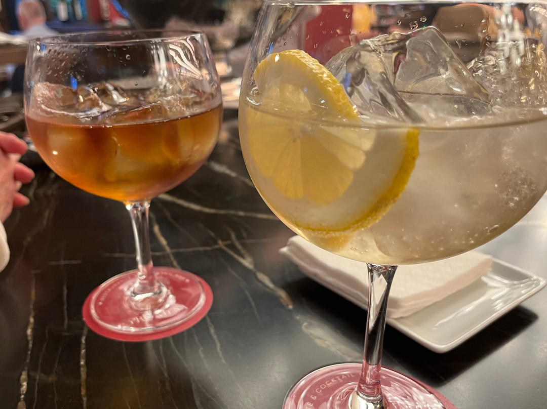 马拉加MS梅斯特兰萨酒店主图