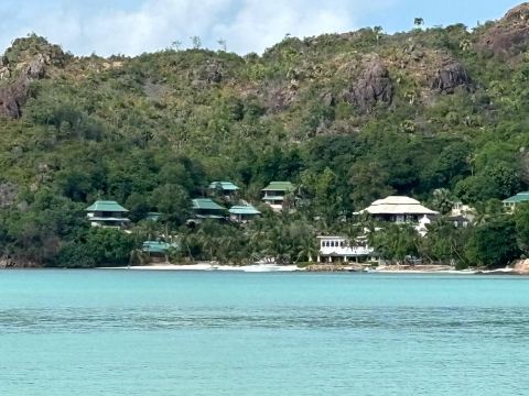 拉奇佩尔酒店-旅行者