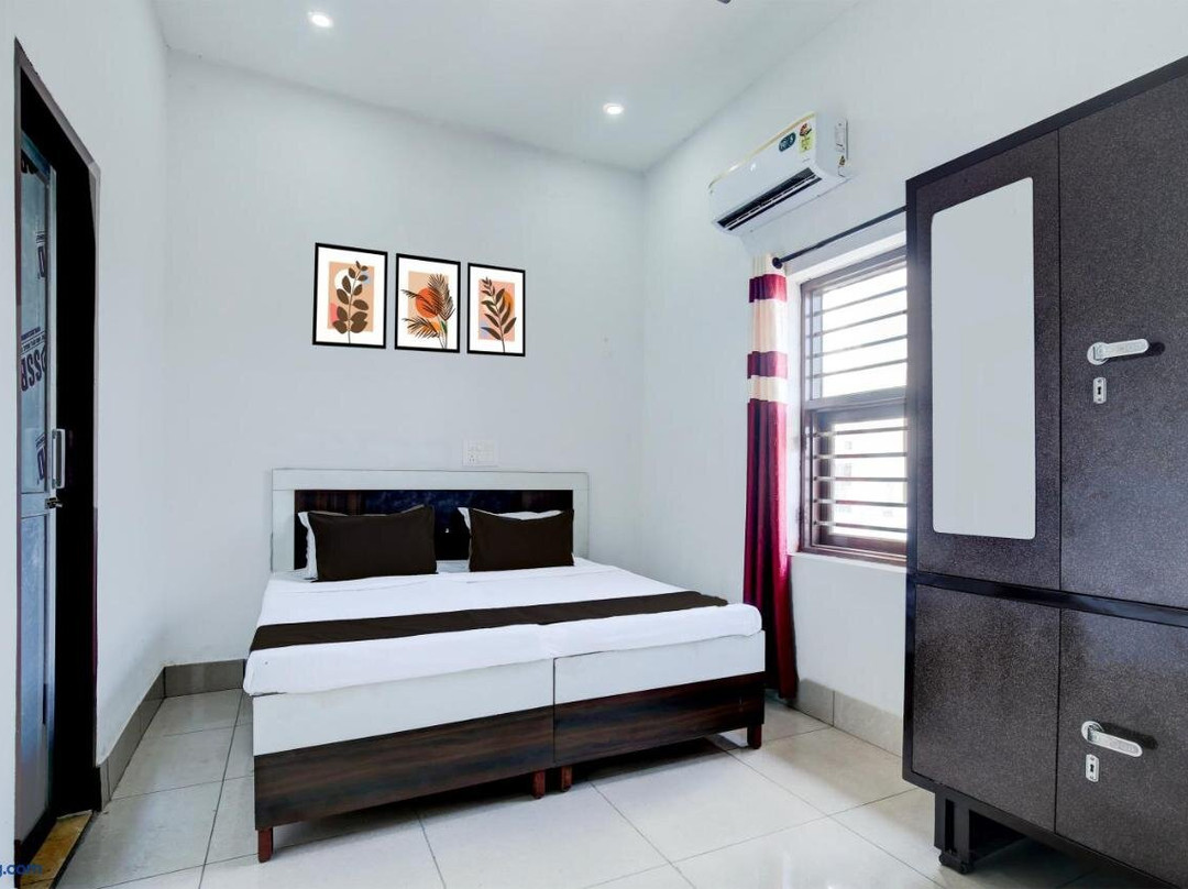 Hotel O The Nri Guest House