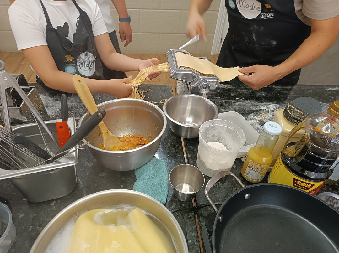 Madre Espacio Gastronómico