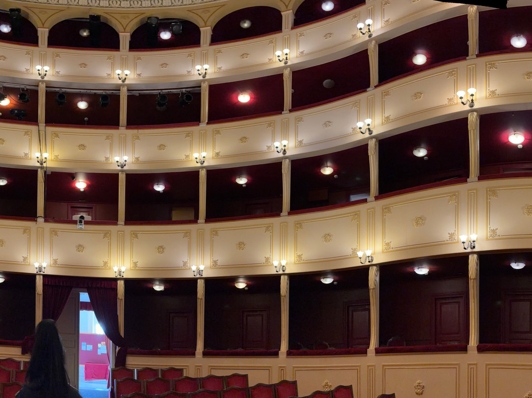 Theatro Apollon-埃尔穆波利必去景点
