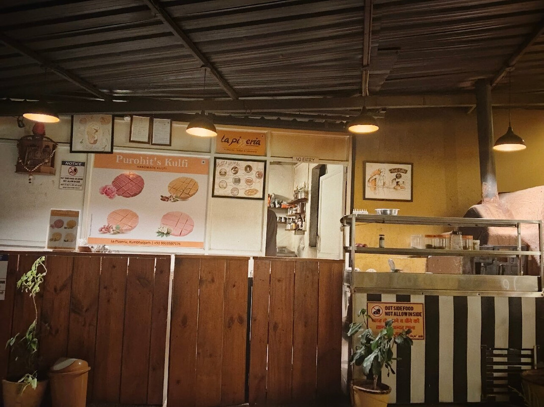 La Pizzeria