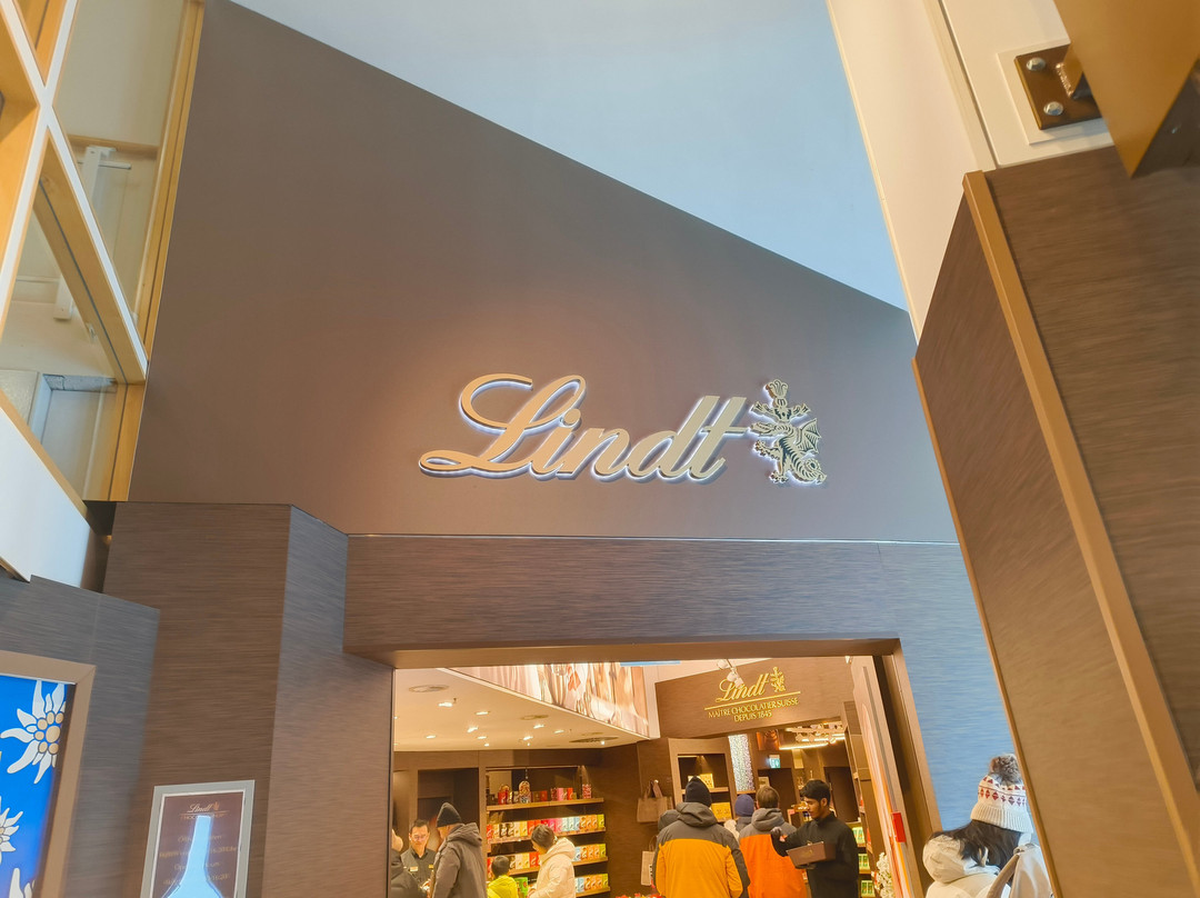 Lindt Chocolate Shop Jungfraujoch-Jungfraujoch必去景点