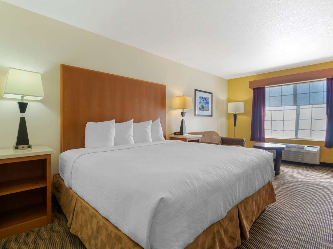 Adna酒店住宿-Best Western Plus Park Place Inn & Suites