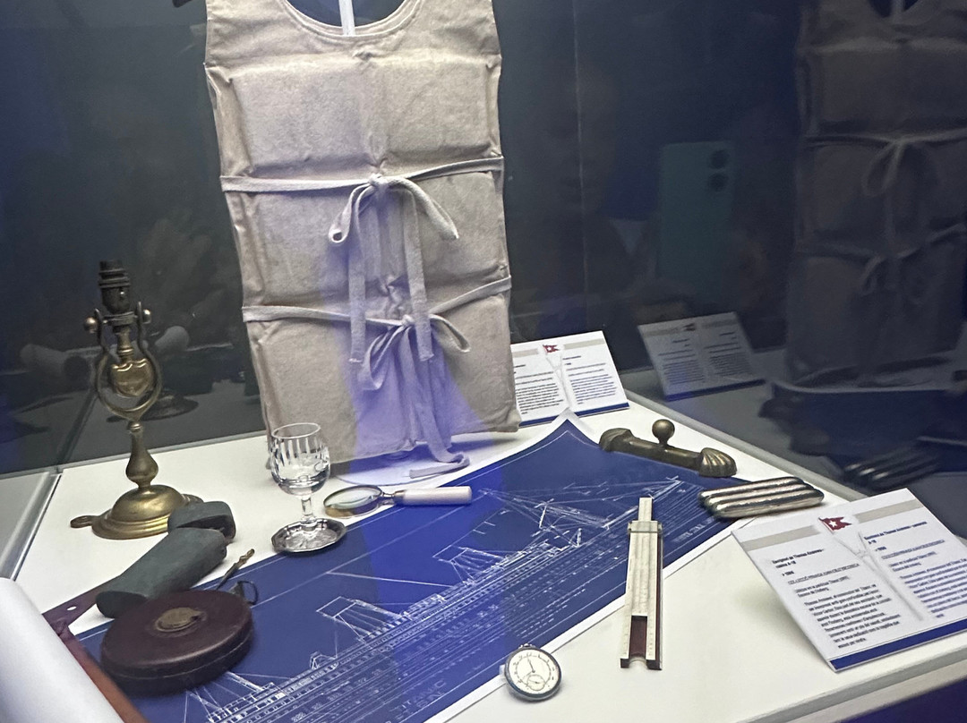 Titanic La Exposición - Valencia-阿尔沃拉亚镇必去景点