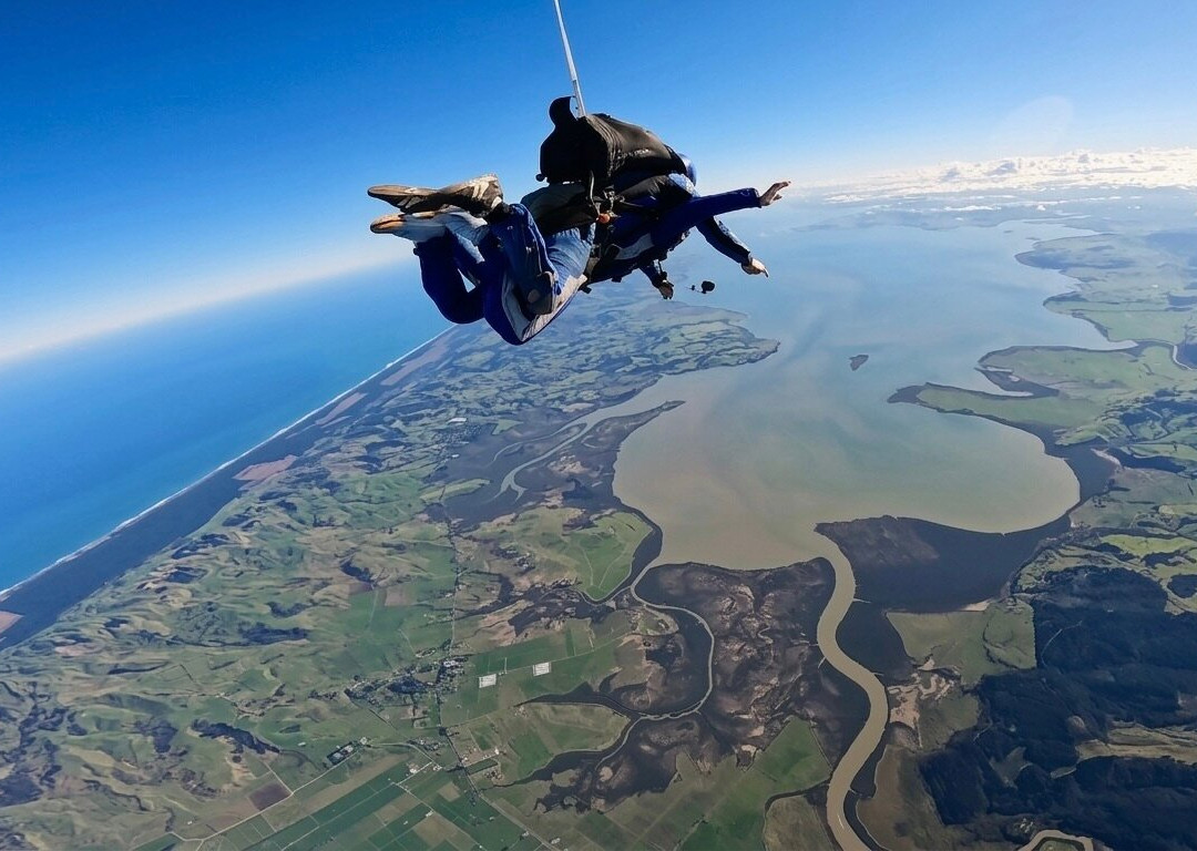 奥克兰高空跳伞-奥克兰中心地区必去景点