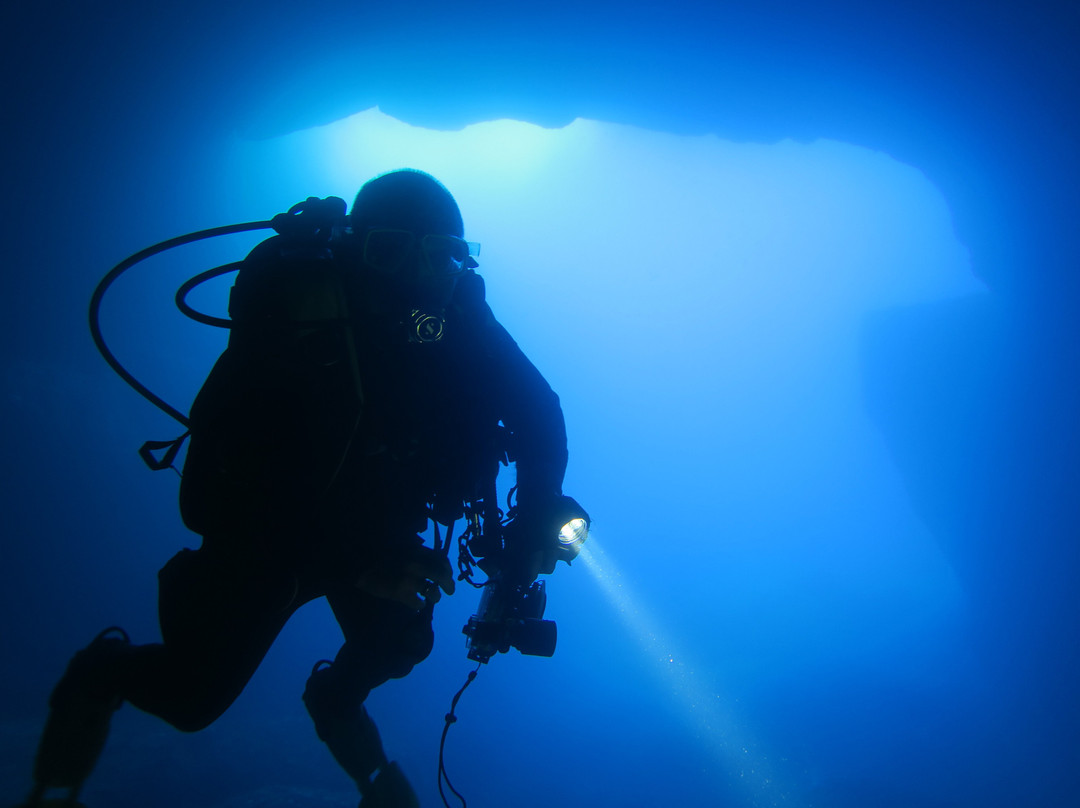 Atlantis Diving Center-Marsalforn必去景点