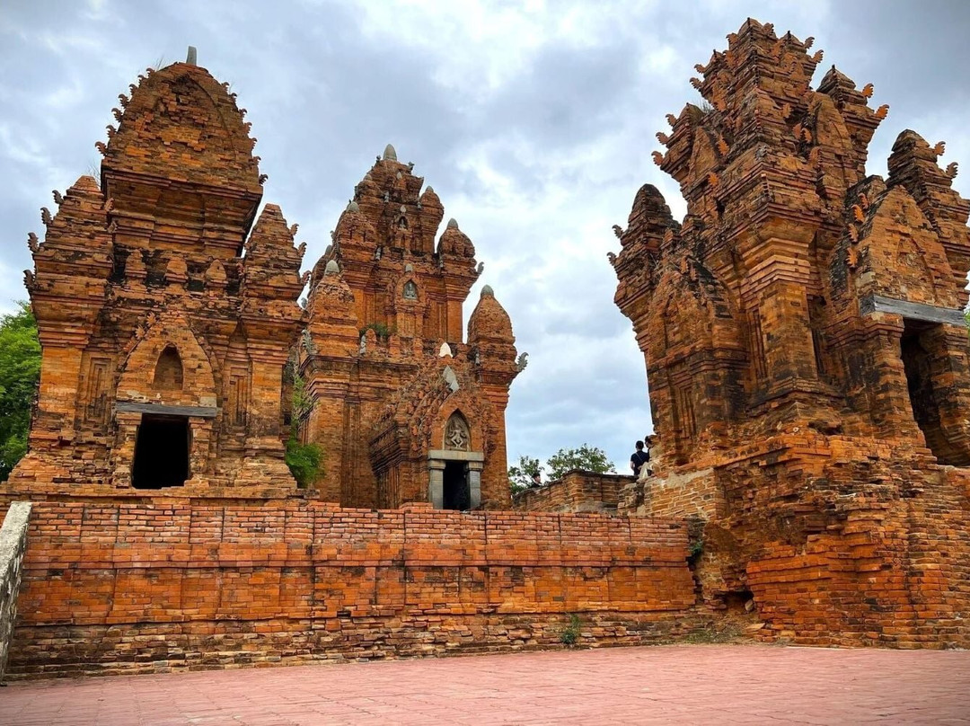 Po Klong Garai Cham Temple Towers-藩朗-塔占必去景点