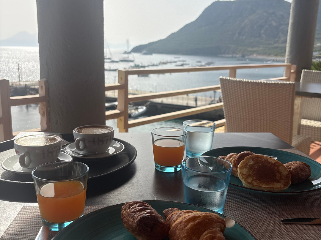 菲尼库萨酒店主图
