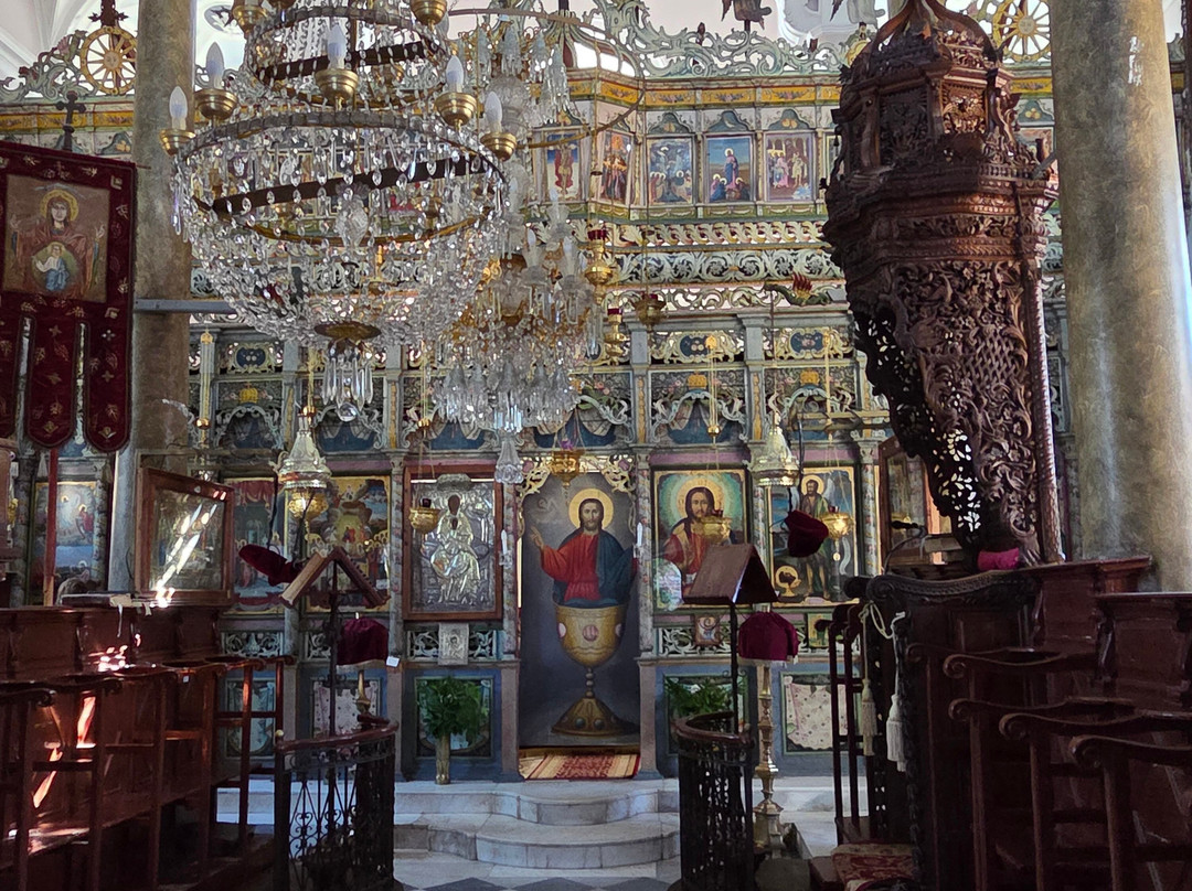 Panagia Glykofilousa-Petra必去景点