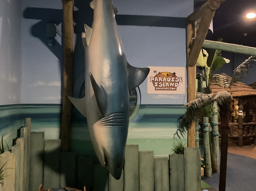 Paradise Island Adventure Golf - Cheshire Oaks-埃尔斯米尔港必去景点