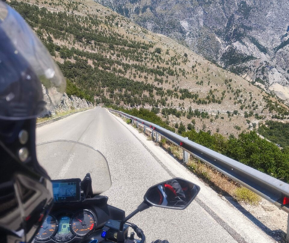 Llogara Pass-Palase必去景点