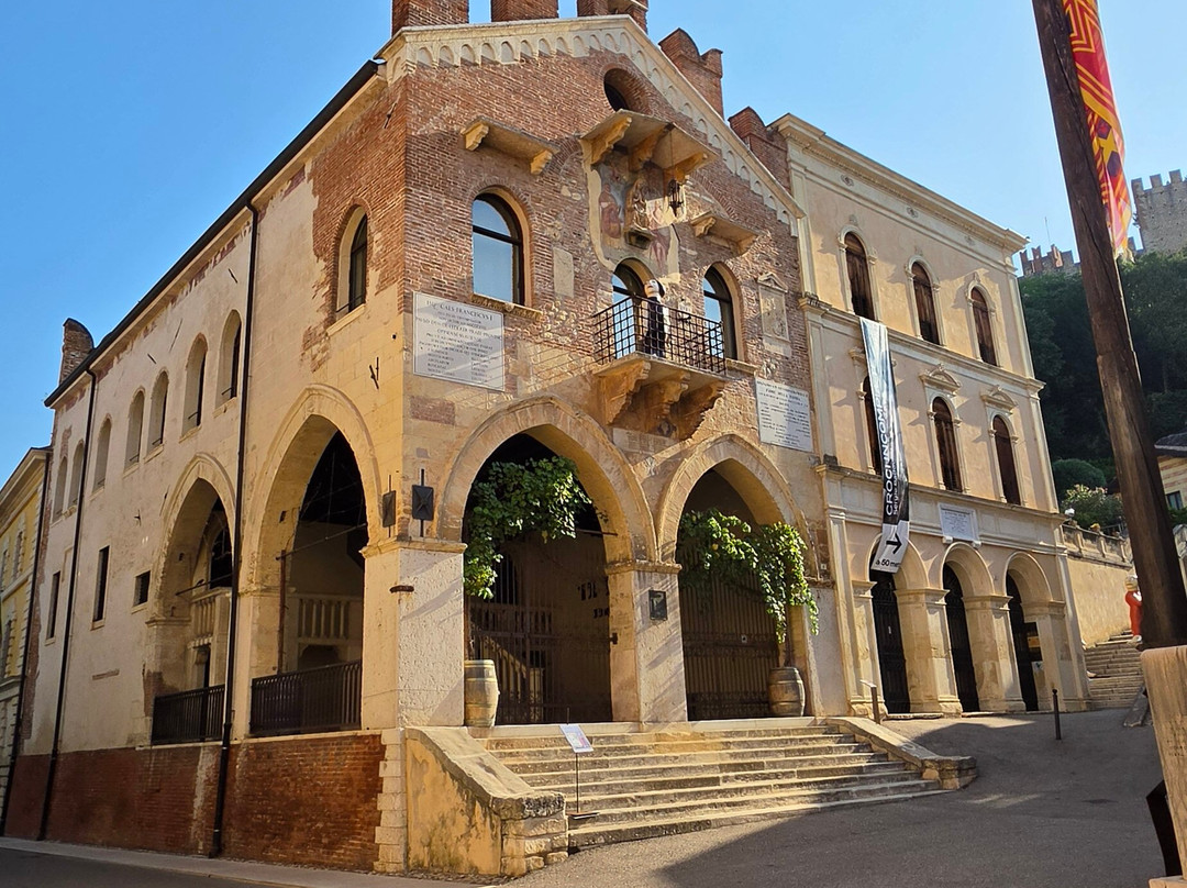 Palazzo di Giustizia-Soave必去景点