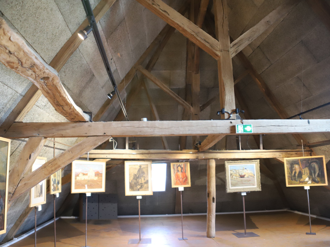 Museum of naive and popular art-Noyers-sur-Serein必去景点