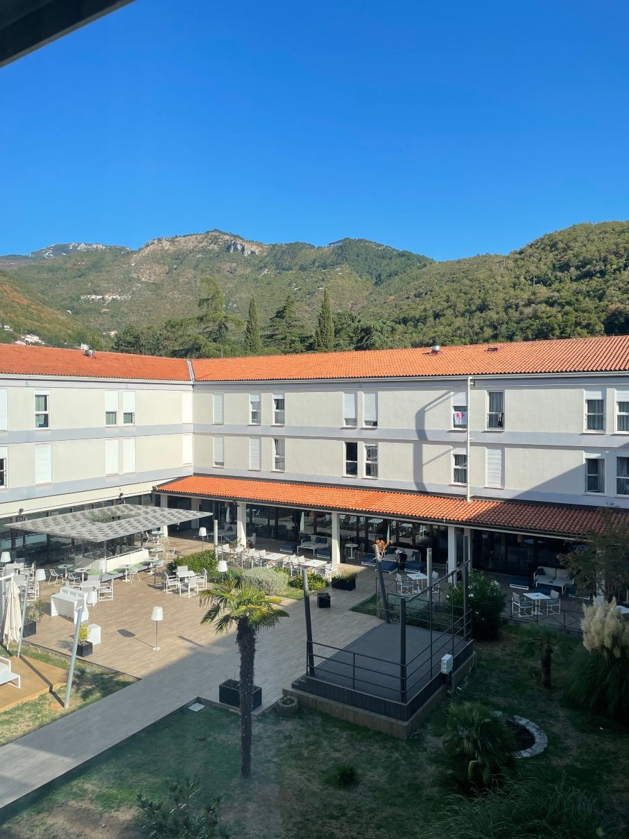 滨海 - 里布尼亚酒店-旅行者