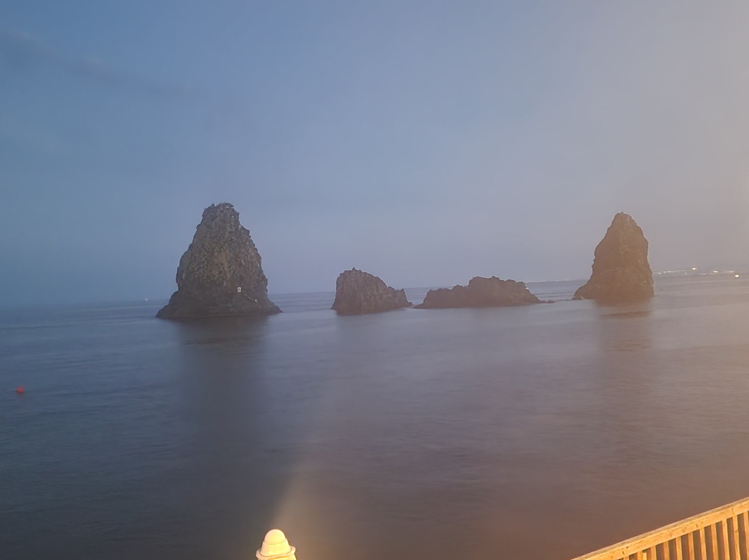 Ghenea beach club-Acitrezza必去景点